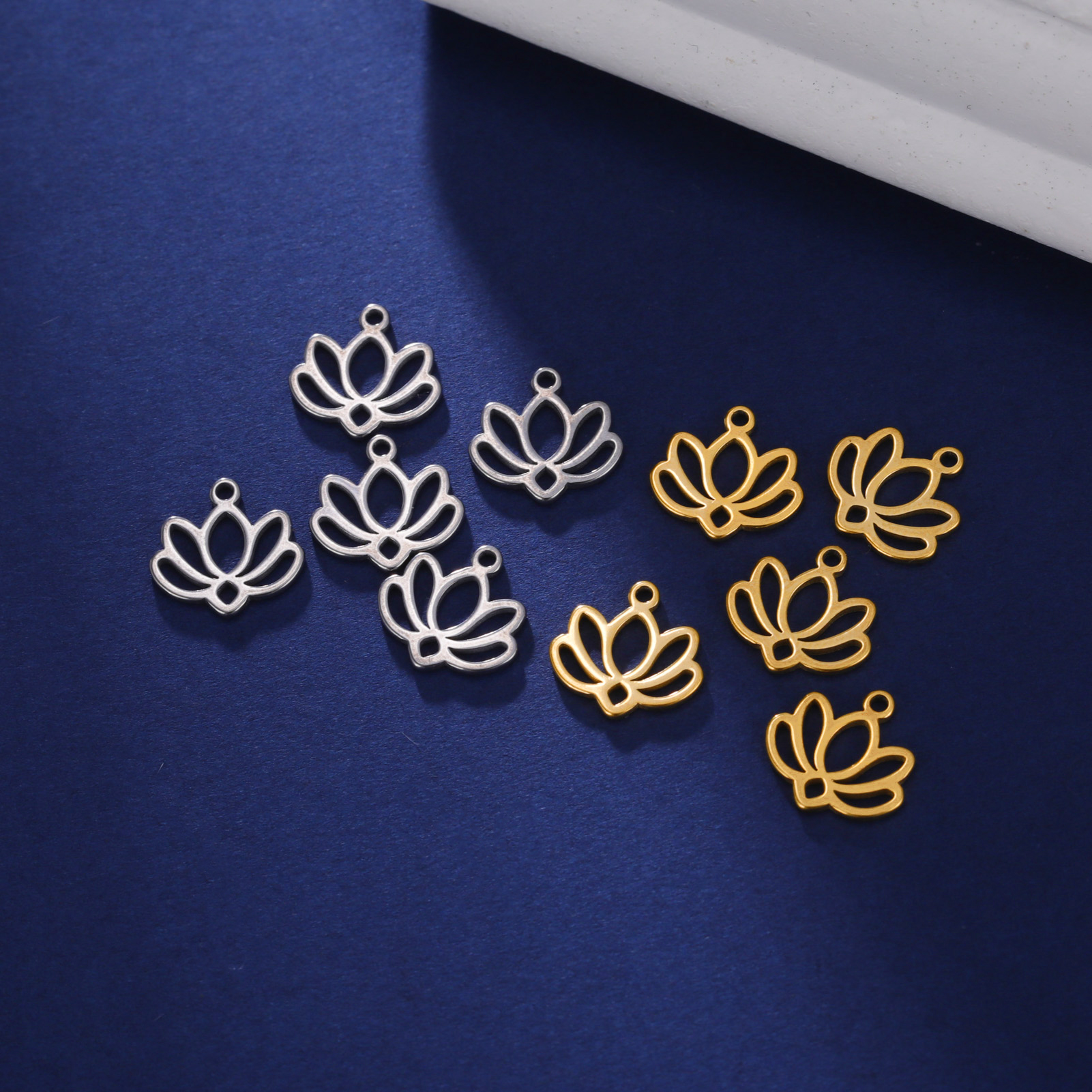 Skyrim – breloque fleur de Lotus en acier inoxydable, 5 pièces/lot, pour la fabrication de bijoux, Chakra bouddhisme, bricolage, pendentif pour boucle d'oreille, Bracelet