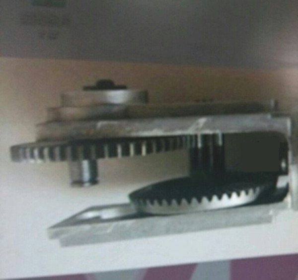 Olive harvester picker machine gear