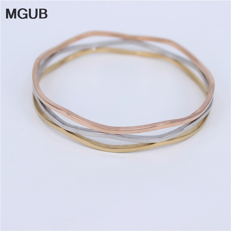MGUB 3-color 316L stainless steel popular bracelet female smooth simple and comfortable to wear price LH351