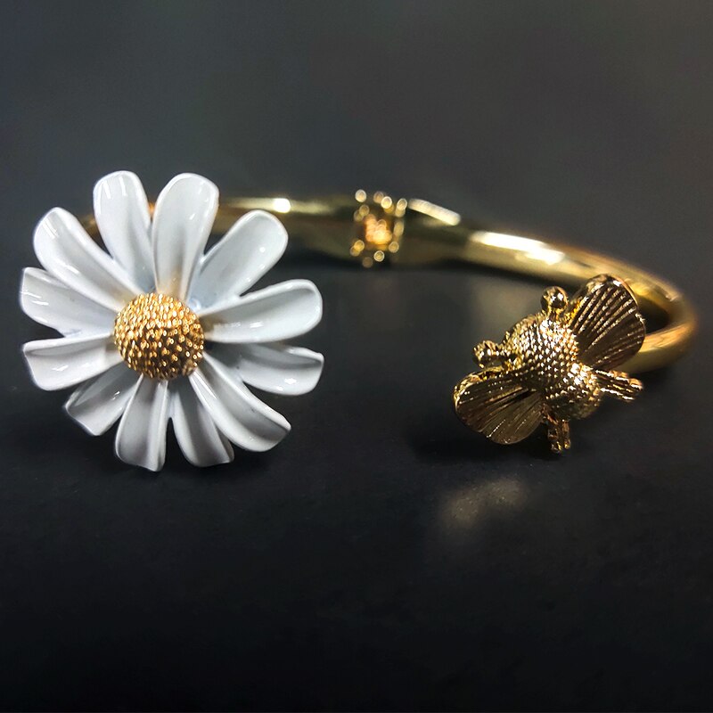 Huanzhi Vintage Chrysant Bloem Zilver Kleur Metal Plant Daisy Broche Jas Accessoires Voor Vrouwen Man Sieraden: 4 BRACELET