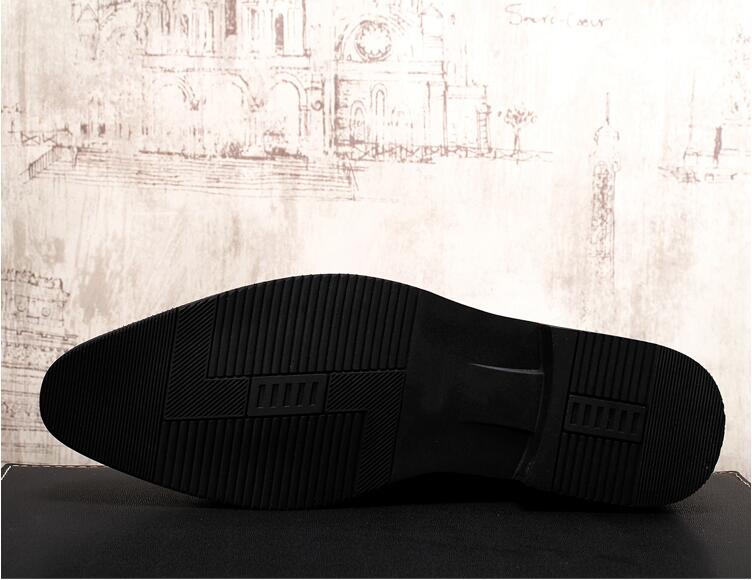 Britse Stijl Mannen Martin Laarzen Mode Wees Teen Enkellaars Punk Motorlaarzen Zapatillas Hombre