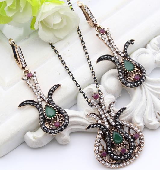 Vintage turkiska kvinnor tulpan blomma smycken set antik guld färg harts örhänge strass halsband nigeria brud smycken set: Greenfa 0719