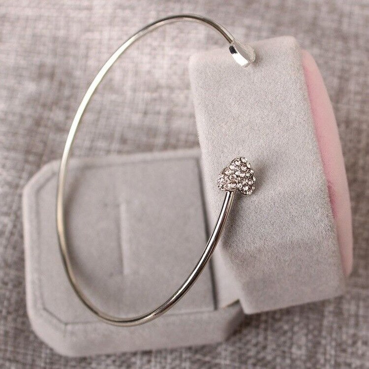 Urocze Love Heart Shape bransoletki i Bangles dla kobiet dziewczynki kryształowa bransoletka złota srebrna kolorowa bransoletka oświadczenie biżuteria A233: a233-silver