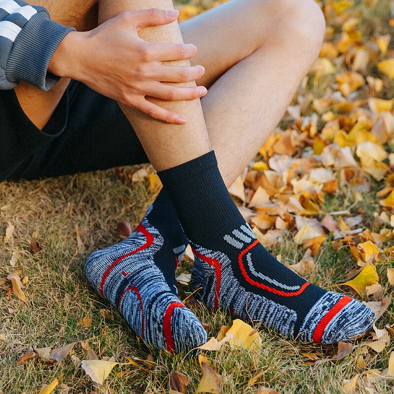 4 Pairs/Lot Combed Cotton Men Socks Hiking Hunting Fitness Gym Mountaineering Socks Breathable Football Cycling Sports Socks