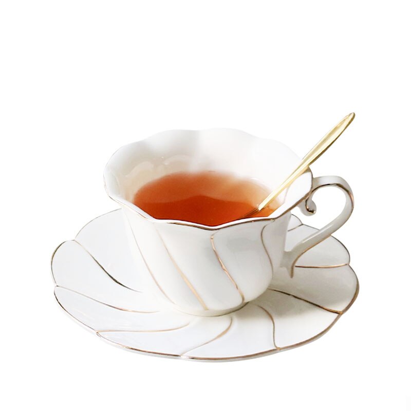 Tasses à café et soucoupes en porcelaine à os blanc, tasse de service de noël, tasse blanche en céramique de avec bord doré, vaisselle scandinave