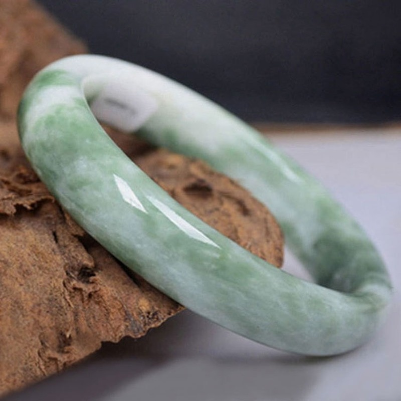 Naturlig grøn jade armbånd armbånd ægte håndskåret charme smykker tilbehør amulet til mænd kvinder heldige