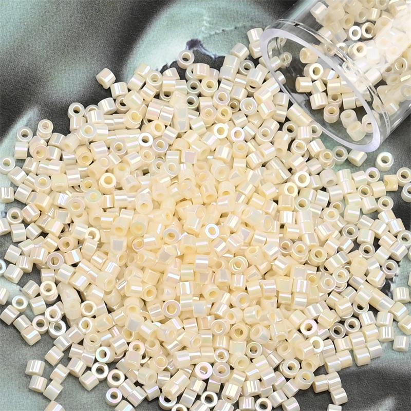 1200pcs Japanese Glass Seed Beads Uniform 2mm SeedBeads For Jewelry Making Diy Bracelet Necklace Small Craft Beads