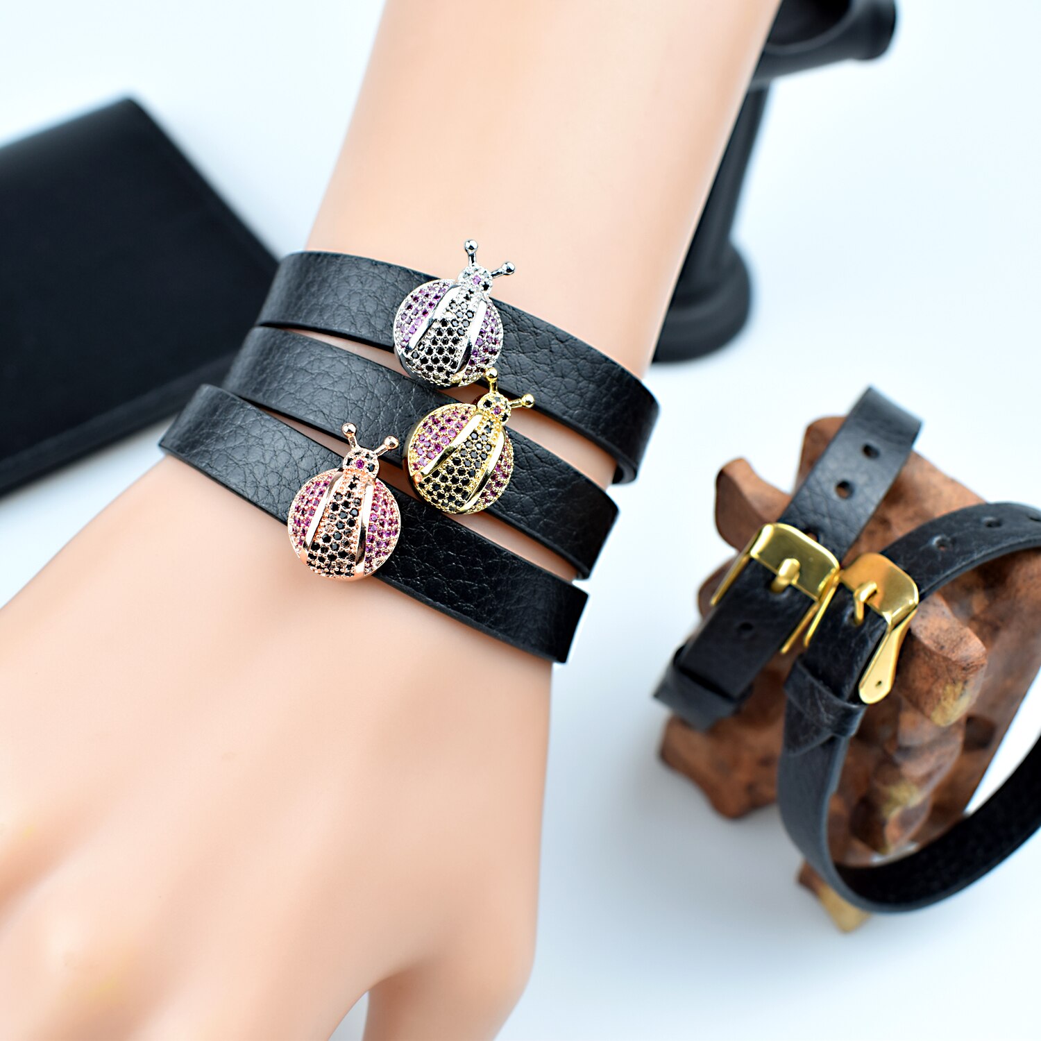 neue Marienkäfer Zirkon Charme Armbinde glänzend Sieben Sterne Marienkäfer mit Leder Armbinde für Männliche Frauen Schmuck