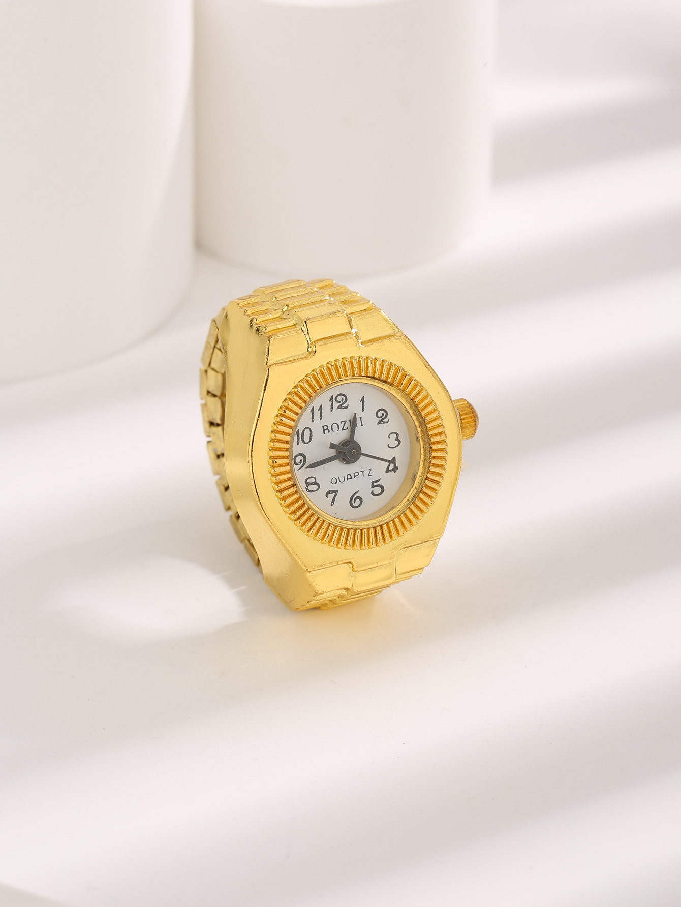 Mini Jahrgang Fingerringuhr Runde kreative Quarzuhren Paar Uhren Zubehör