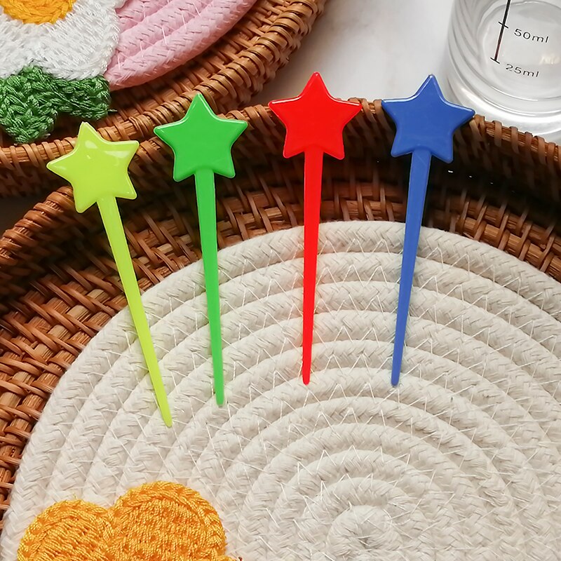 100PCS 9CM Cocktail Sticks Plastic Fruit Forks For Kids Disposable Cute Fruit Skewers Aperitif Cocktail Decor Buffet Picks Party