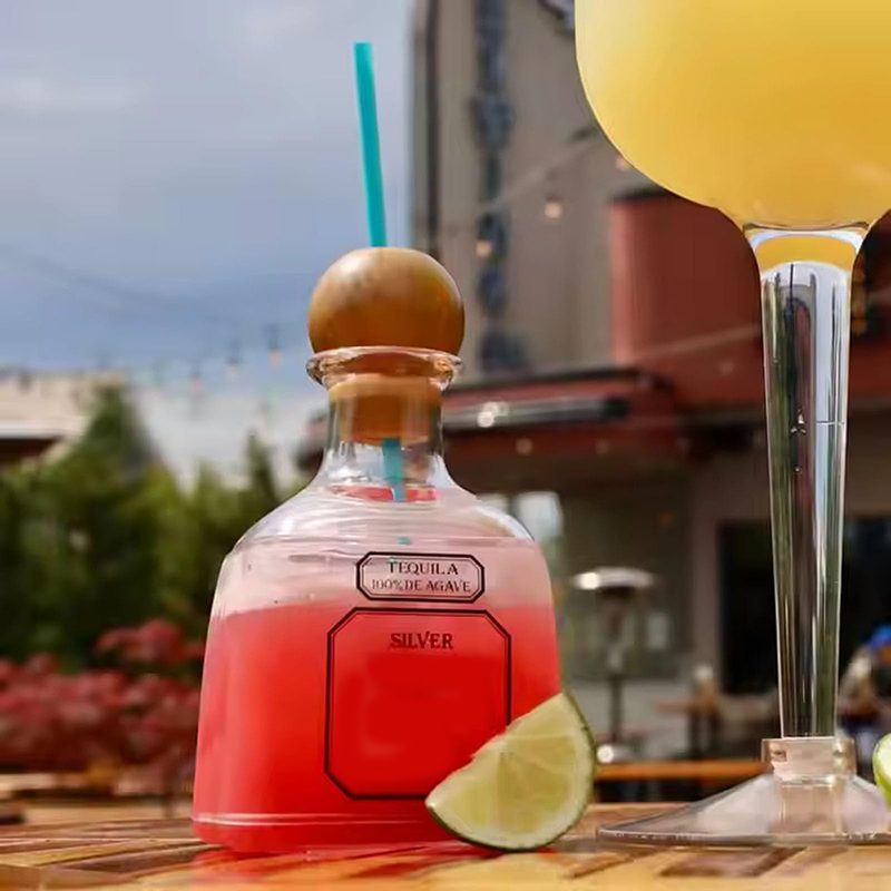 Reusable Cups With Straw Hole Patron Bottles Empty For Drinks Plastic Mini Patron Tequila Bottles Patron Liquor Bottle Cups