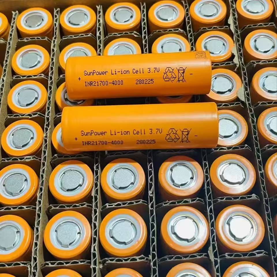 21700 Lithium Battery 4000mAh 3.7V 10C 40A Discharge Rechargeable Li-ion Batteries 21700 Power Cell Internal Resinstance 9~12mΩ