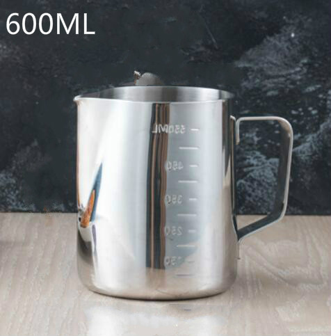 Jarra de espuma de leche de acero inoxidable, jarra de café Espresso, jarra de café artesanal Barista, tazas de café capuchino, taza de Latte: 600ML with scale