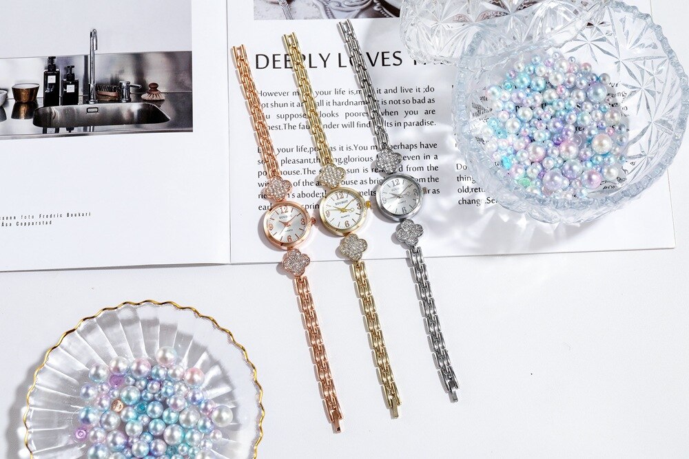 Klavertje Vier Luxe Dames Mode Quartz Horloge Strass Armband Horloge Armband Dames Jurk Horloge