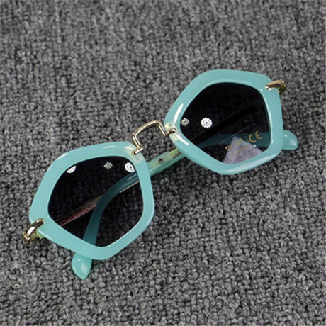 Beautyeye barn barnebelegg solbriller merke camellia gutter jenter goggle solbriller  uv400: Grønn