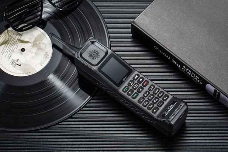 With Antenna Retro Style Big Bar Mobile Phone Strong Signal Power Bank Dual sim 4500mAh Flashlight MP3 MP4 Vibration Bluetooth: Standard / black
