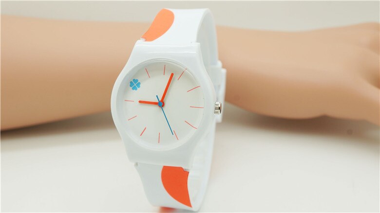 Nazeyt merk dameshorloge waterdicht quartzhorloge met klavertjevier wijzerplaat student kinderen jelly horloge dames siliconen polshorloge: Wit rood