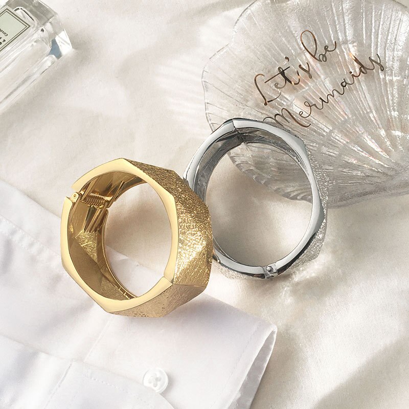 Klassieke Punk Metal Verklaring Manchet Armbanden Armbanden Voor Vrouwen Mode-sieraden Big Lichtmetalen Bangle