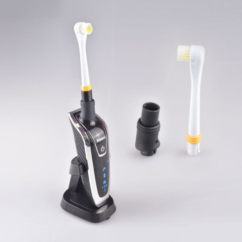 Kemei Elektrisch Scheerapparaat Voor Mannen Oplaadbare 4 In 1 Drijvende Vier Blade Hair Scheren Machine Vervanging Hoofd Scheerapparaat D40