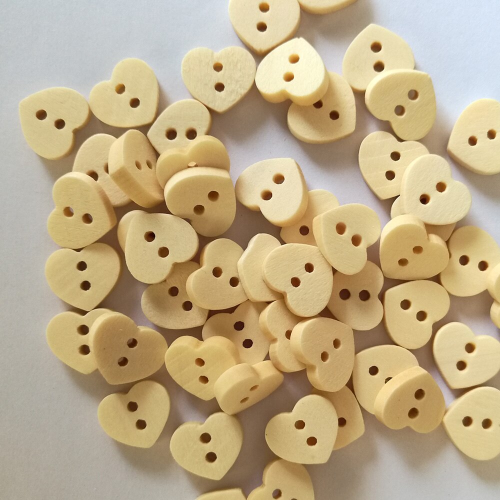 50Pcs Hout Naaien Knoppen Scrapbooking Hart Natuurlijke 2 Gaten Diy Knoppen Voor Colthing Decor Naaien Kleding Cartoon Diy Knop