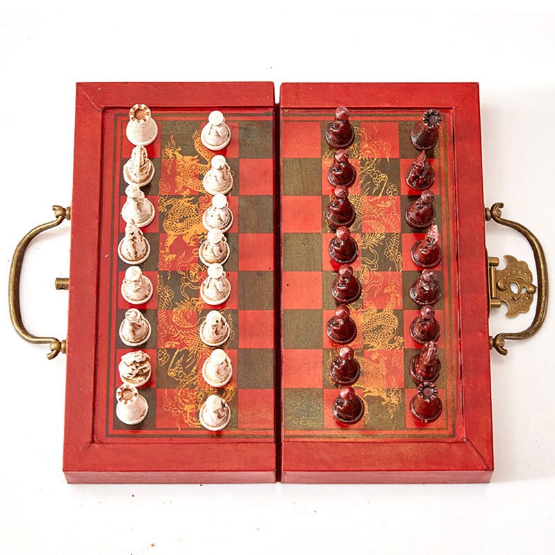 Chess Antique Three-dimensional Chess Resin Piece Small Folding Chess Board Set Travel Entertainment Parent-child