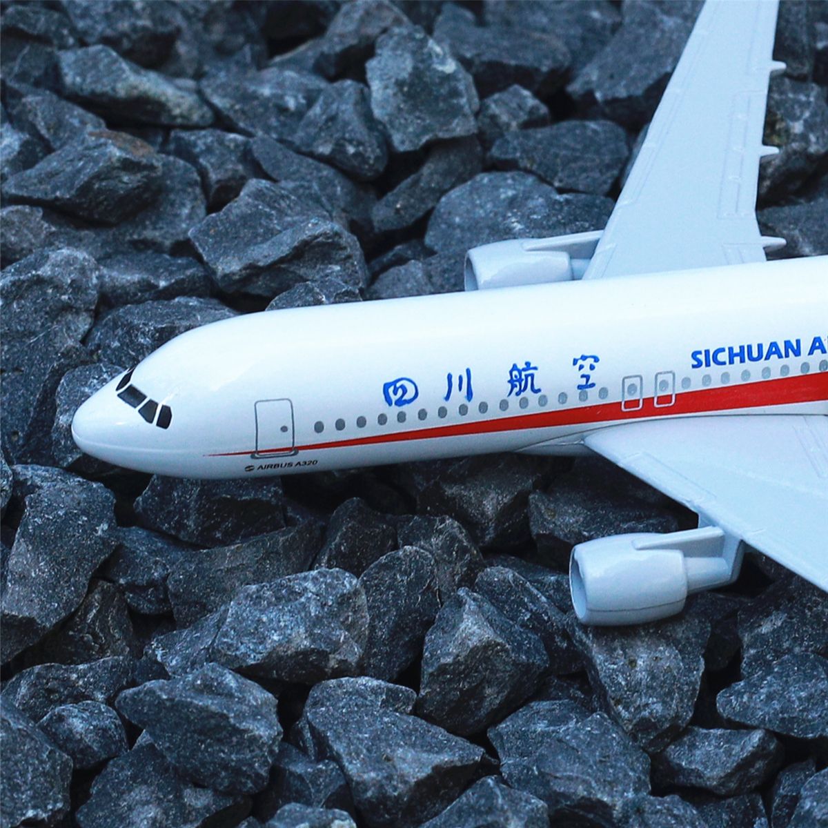 China SICHUAN AIRLINES A320 Airplane Alloy Diecast Model 15cm World Aviation Collectible Souvenir Ornament Miniature