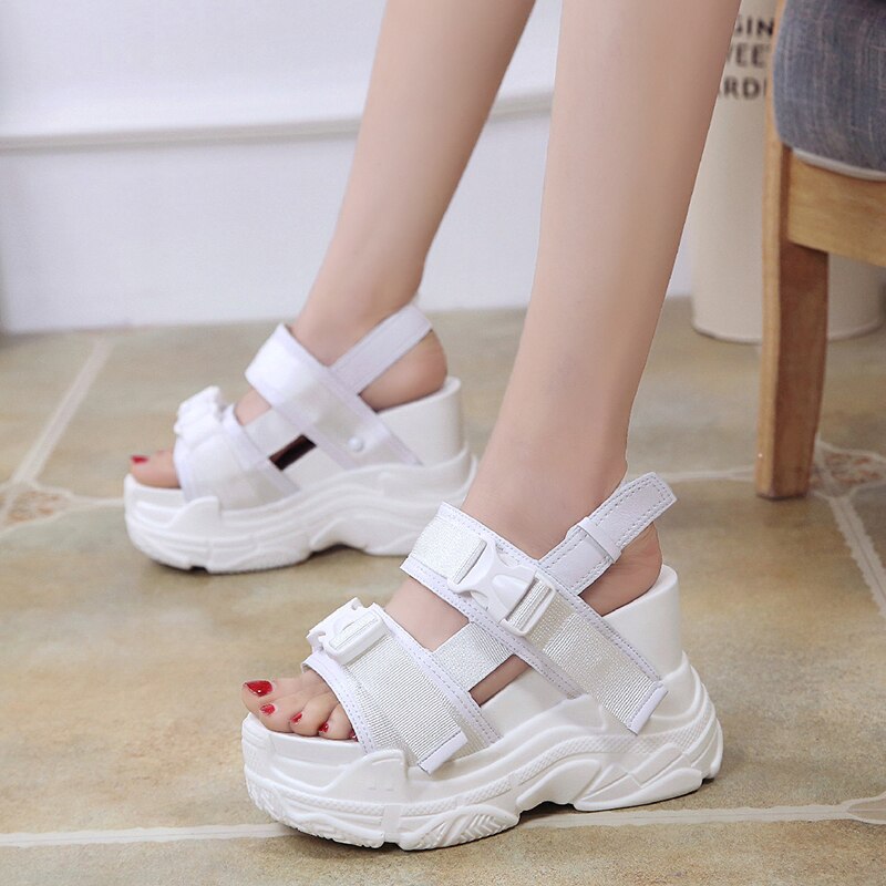 Neue Sommer Plattform Sandalen Frauen 11,5 CM Keile Dicken Boden lässig Schuhe Komfortable Weiß Schnalle Sandalen Turnschuhe