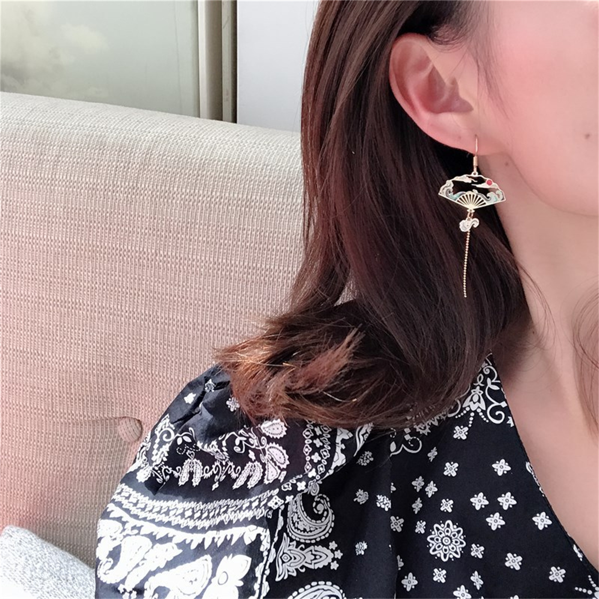 Pendientes plegables de estilo chino para mujer, aretes étnicos colgantes con forma de nube y pájaros, asimétricos, con forma de pez, gato, conejo, pájaro, Animal