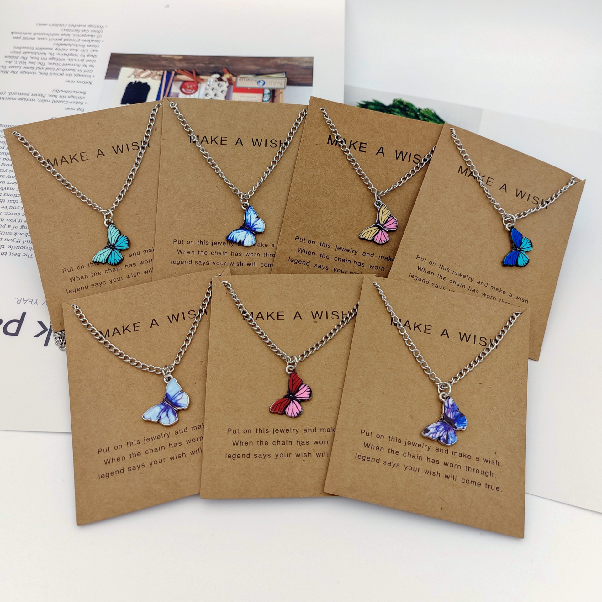 Collares con colgante de mariposa a la para mujer, collar de cadena de clavícula de insecto Multicolor Simple y dulce, accesorios de joyería para