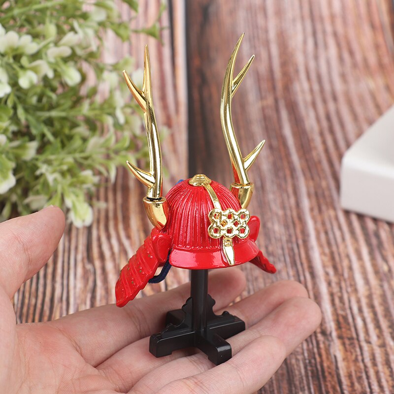 Festive Dress Up Hat Shield Pretend Knight Toy Medieval Helmet Knight Hat Rubber Shield Pretend Knight Game Gladiator Helmet Toy