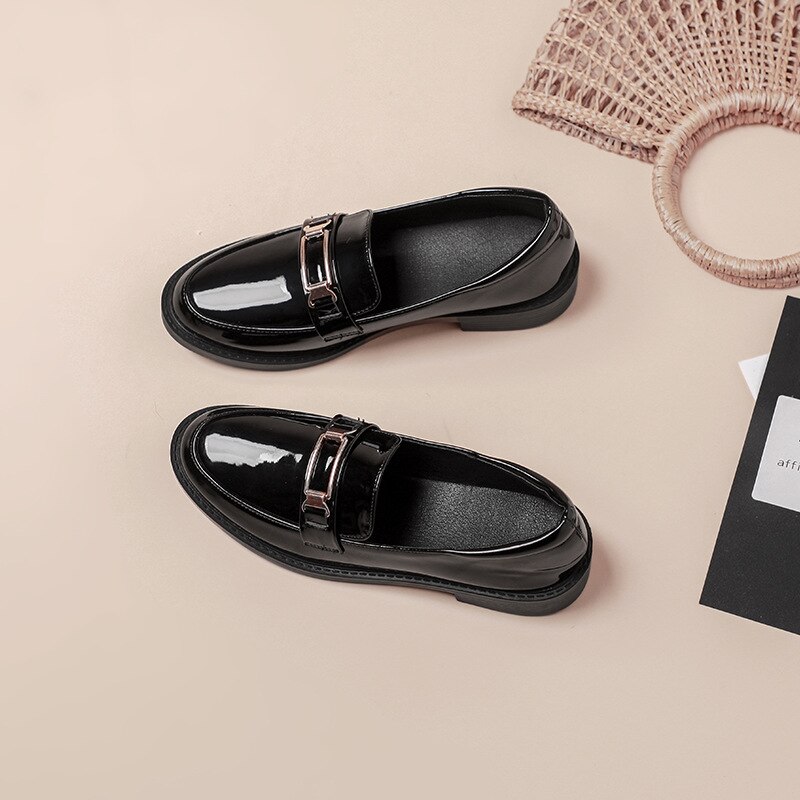 Chaussures coréennes automne chaussures femme bouche peu profonde Oxfords femmes en cuir verni ballerines mocassins avec fourrure Style britannique Rou