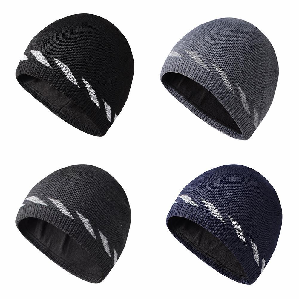 Unisex Reflecting Knit Beanie Hat Winter Warm Night Walking Bikes Safety Caps Running Hard For Men Women and M2N8