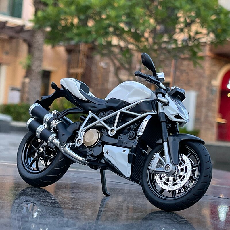 1/12 Ducati Panigale V4S Racing Cross-country Motorcycle Model Simulation Alloy Toy Street Motorcycle Model Collection Kids: White no box Fight