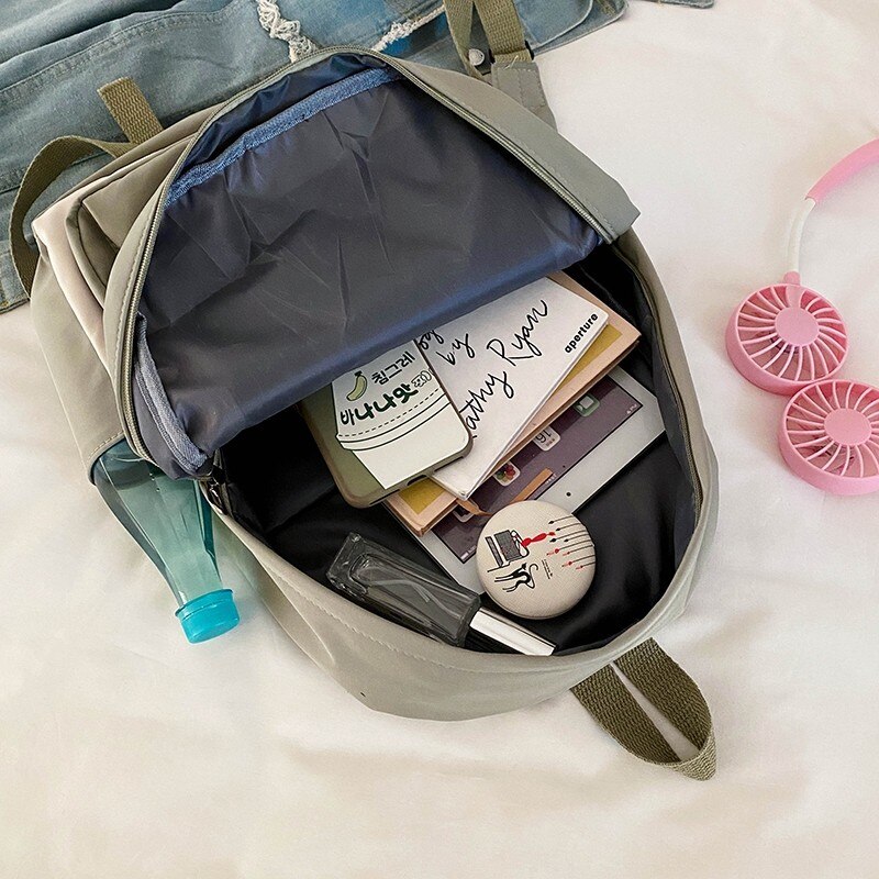 Damenrucksack aus Nylon in unifarben, großes fassungsvermöGen, wasserdicht, Ideal für reisen und als schultasche für Teenager-mädchen.
