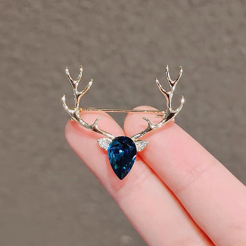 High-End Kerst Herten Dier Broche Crystal Rhinestone Reversspeldjes Luxulry Sieraden Pak Trui Broches Voor Vrouwen Accessoires