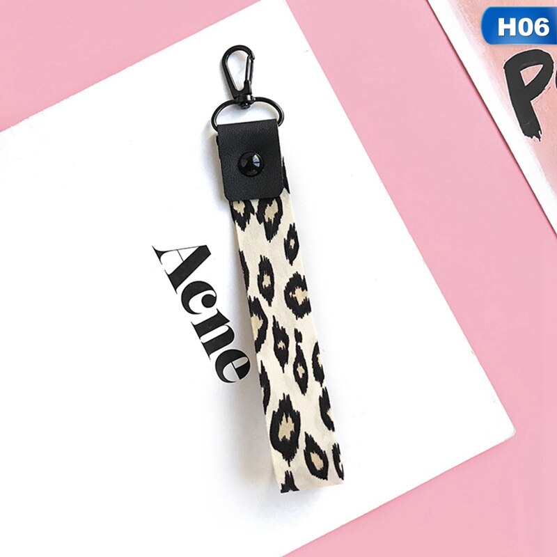 Soporte de teléfono con estampado de leopardo, cordón para llaves, tarjeta de identificación Cheetah, correas de cuello de Teléfono Animal con llavero: H06