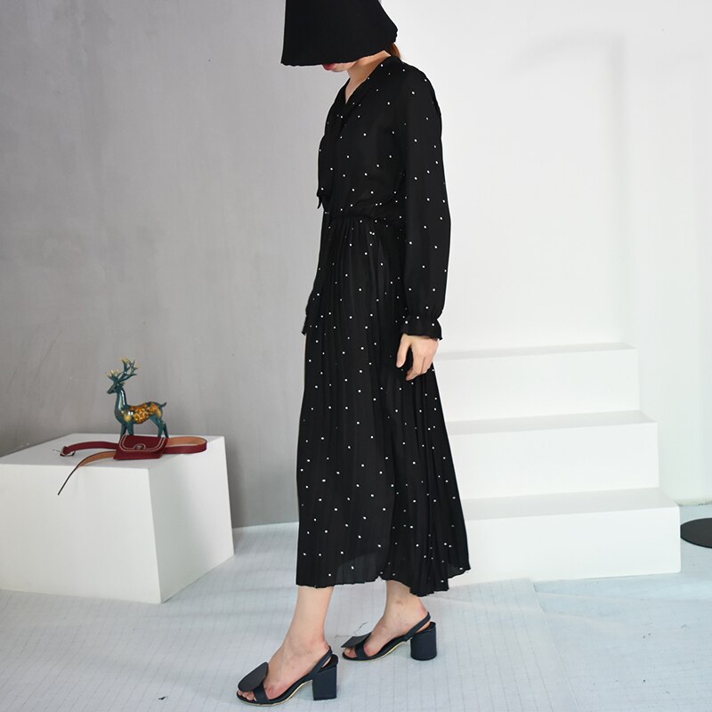 [eam] forår rund hals lange ærmer solid sort chiffon prik løs stor størrelse kjole dame tide  ja23601m