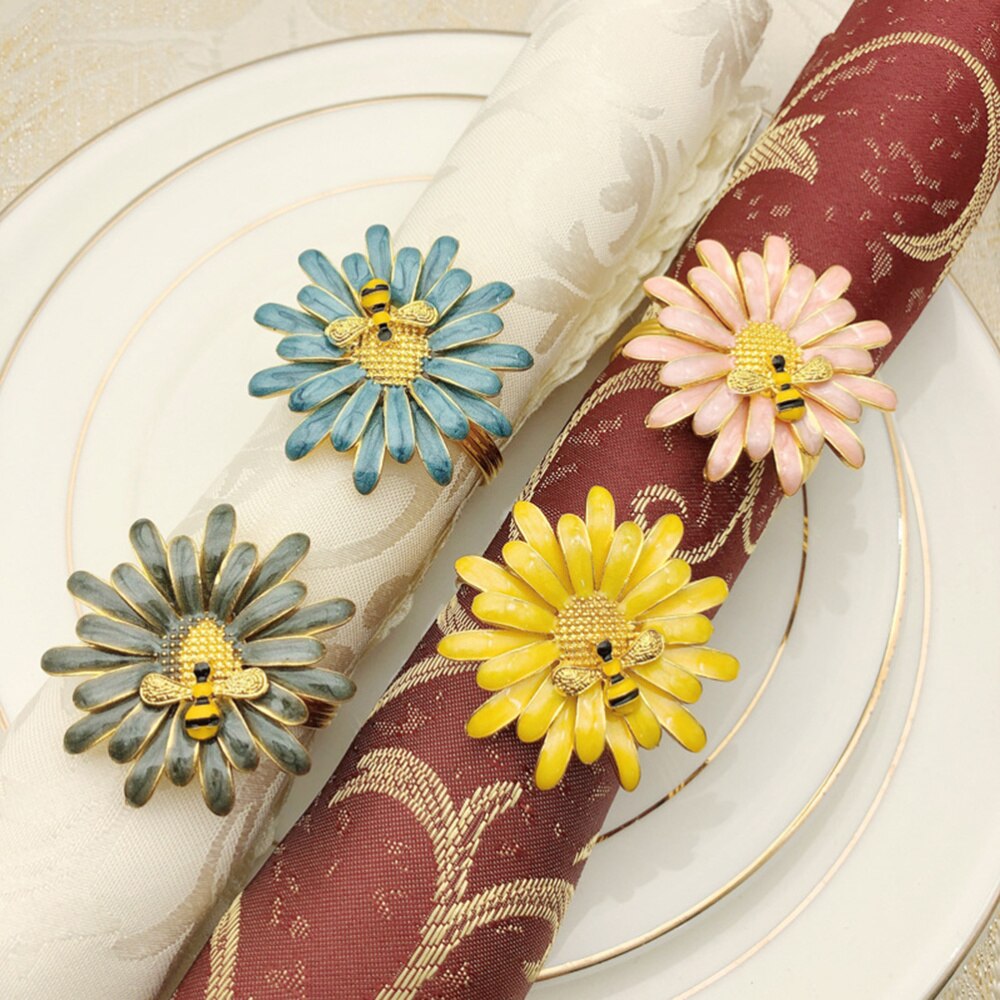 Daisy Bloem Vormige Legering Servetringen Bee Decoratieve Serviette Gespen Chinese Stijl Servet Decoratie Voor Banket Par