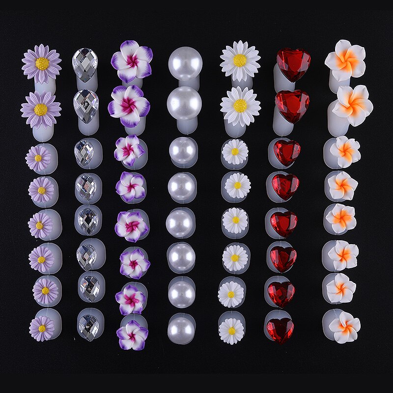 8Pcs Nail Art Toe Separator Flower Heart Pearl Diamond Silicone Foot Toes Separators Silica Gel Finger Toe Spreader