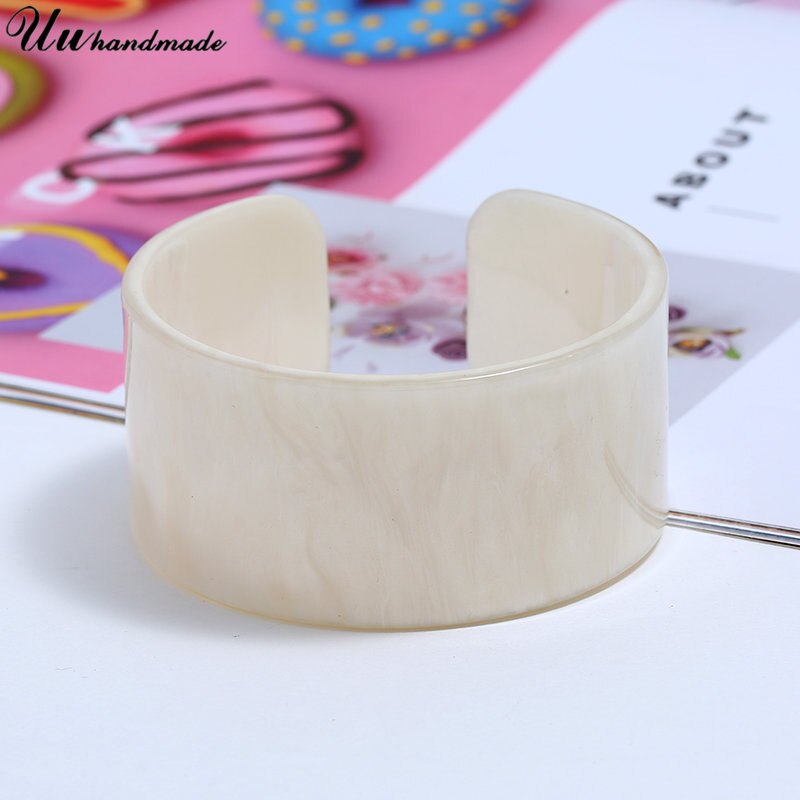 Stijlvolle Breed Breedte Kleurrijke Acryl Vrouwen Manchet Bangle