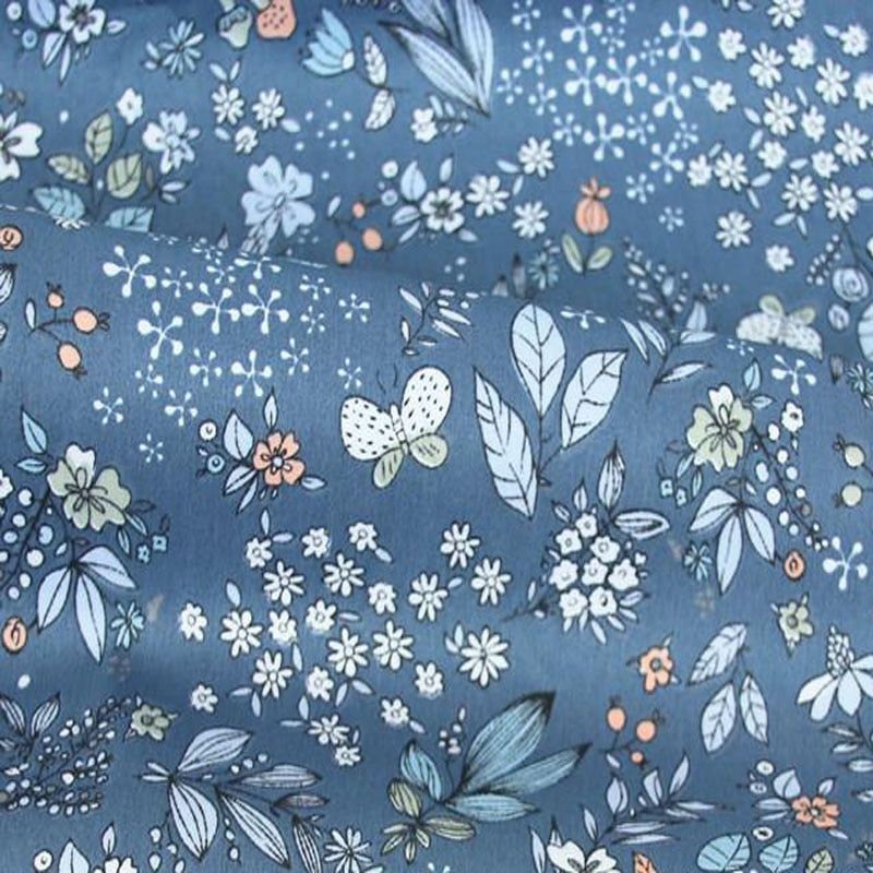100% de algodón con estampado de flores pequeñas blancas y grises, tela de popelina de algodón, tela de punto, tela de retazos, decoración para el hogar