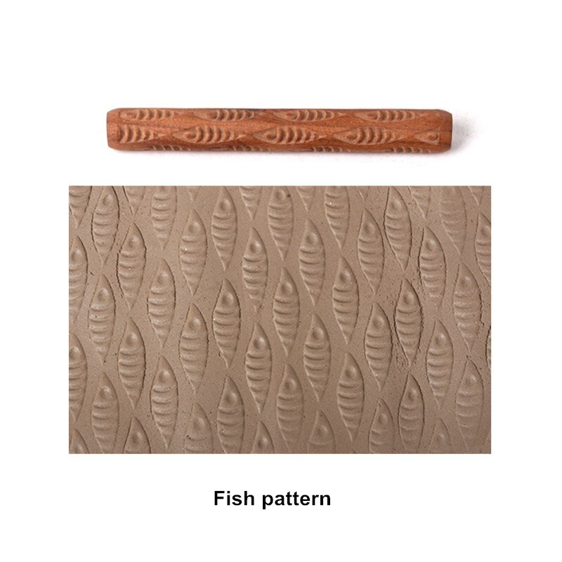 1PCS Pottery Tools Wooden Hand Pressure Roller Sculpture Wood Grain Pattern Relief Stick Mud Roller Clay Polymer Mold: Fish pattern