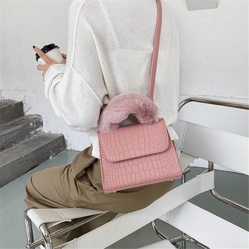 Unieke Tas Winter Vierkante Bag Pluche Handtas & Elegante Schoudertas Messenger Bag Breedte 20Cm Hoogte 16cm