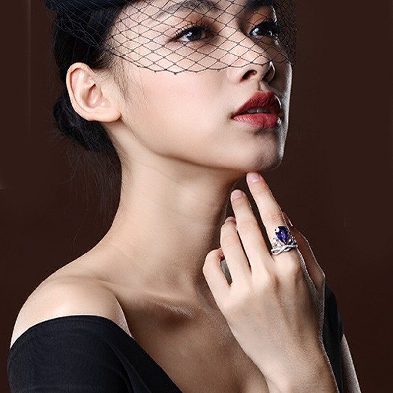 Luxury Female Big Zircon Stone Ring Classic Queen Crown Ring Vintage Wedding Bands Promise Love Engagement Rings For Women