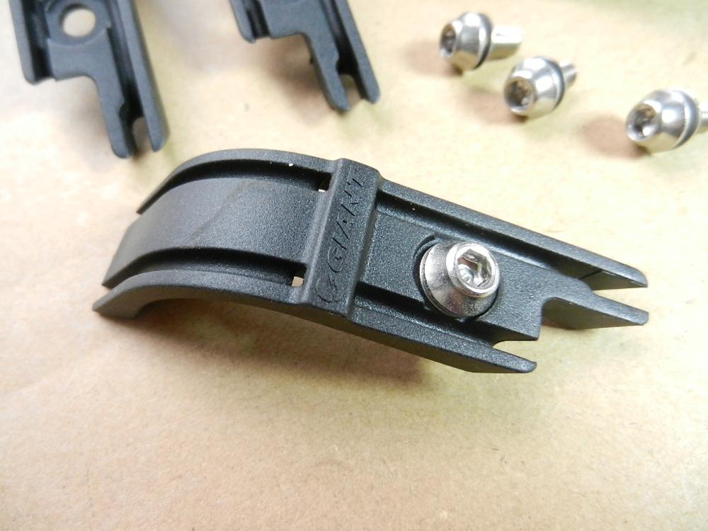 For Giant TCR/ADV PROPEL Road bike Bicycle bottom bracket Cable Guide BB 1pcs