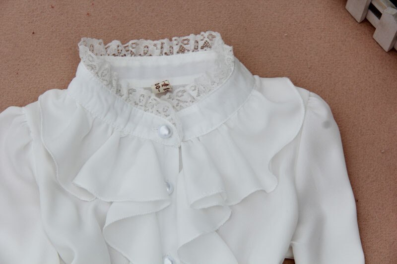 nueva ropa de primavera otoño para niños algodón cuello alto camisa de manga larga blanca encaje decoración blusas para niñas AA1589