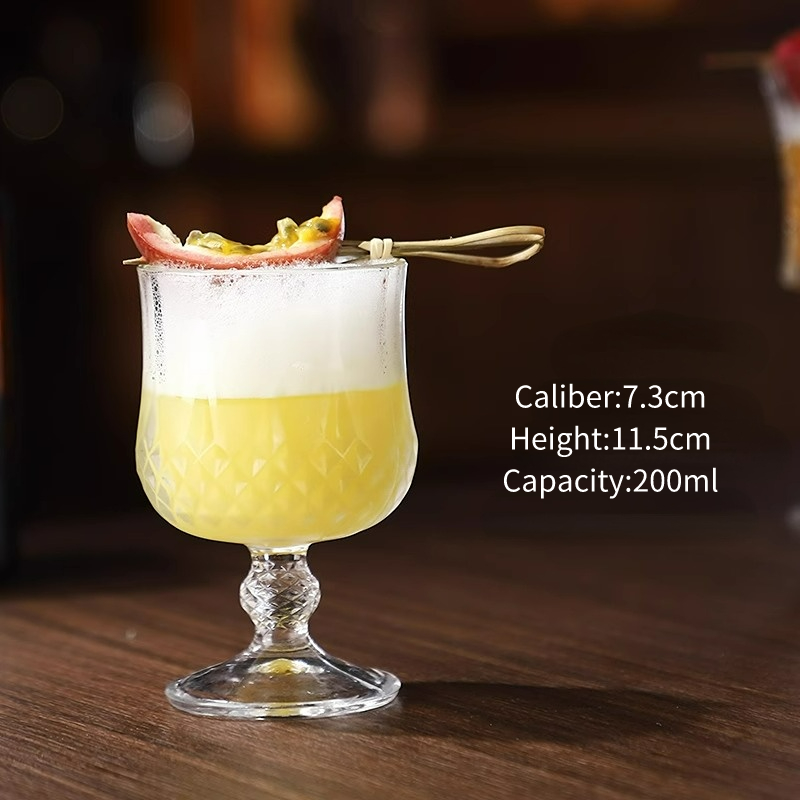 French Style Embossed Champagne Glass Cup Cocktail Glasses Cups Goblet Wine Glass Diamond Liqueur Glasses Drinkware: Red