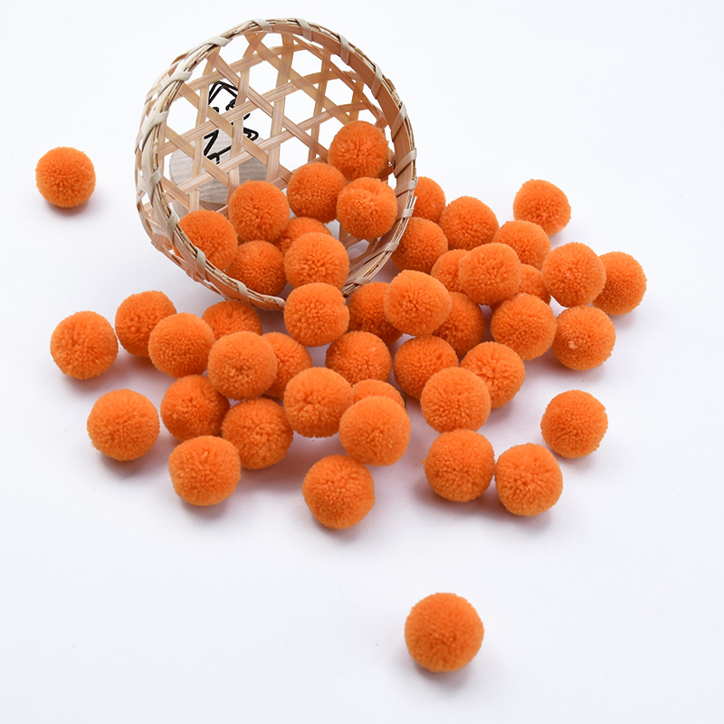 10/30 st 2cm billiga pompom kläder & accessoarer gör-det-själv godisask en keps bröllopsblommor för scrapbooking heminredning: 8 / 10 stycken