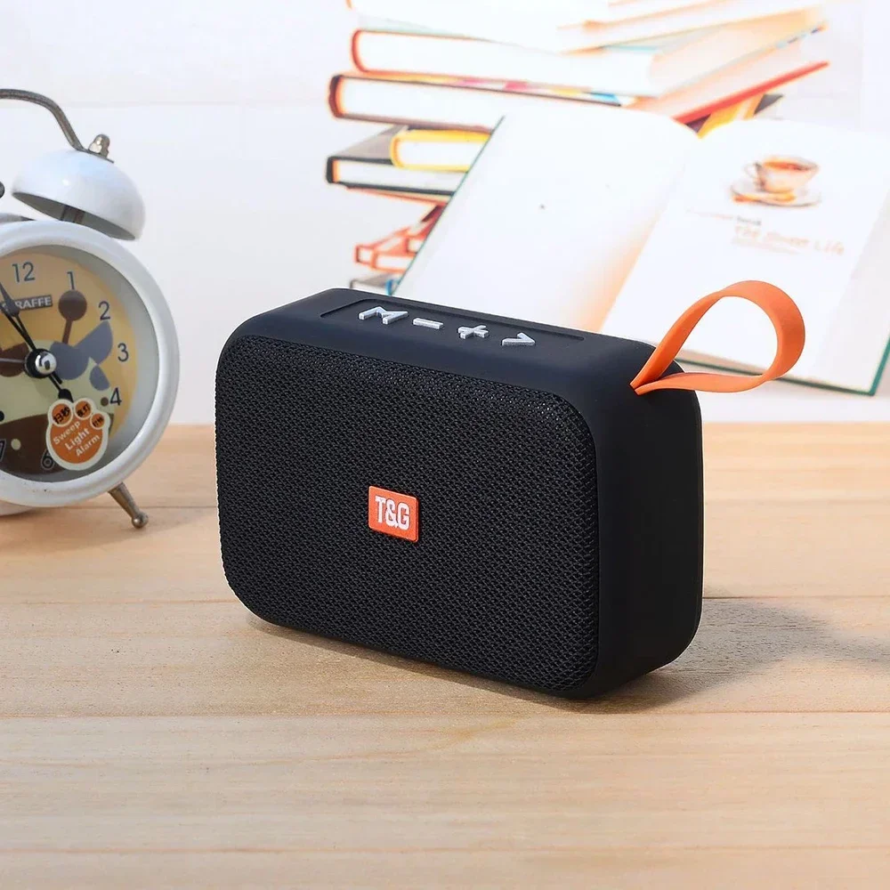 T&G TG506 Luidsprekers Draagbare Mini Bluetooth-compatibele luidspreker Draadloze Soundbar Outdoor HIFI Subwoofer Ondersteuning TF-kaart Radio Aux