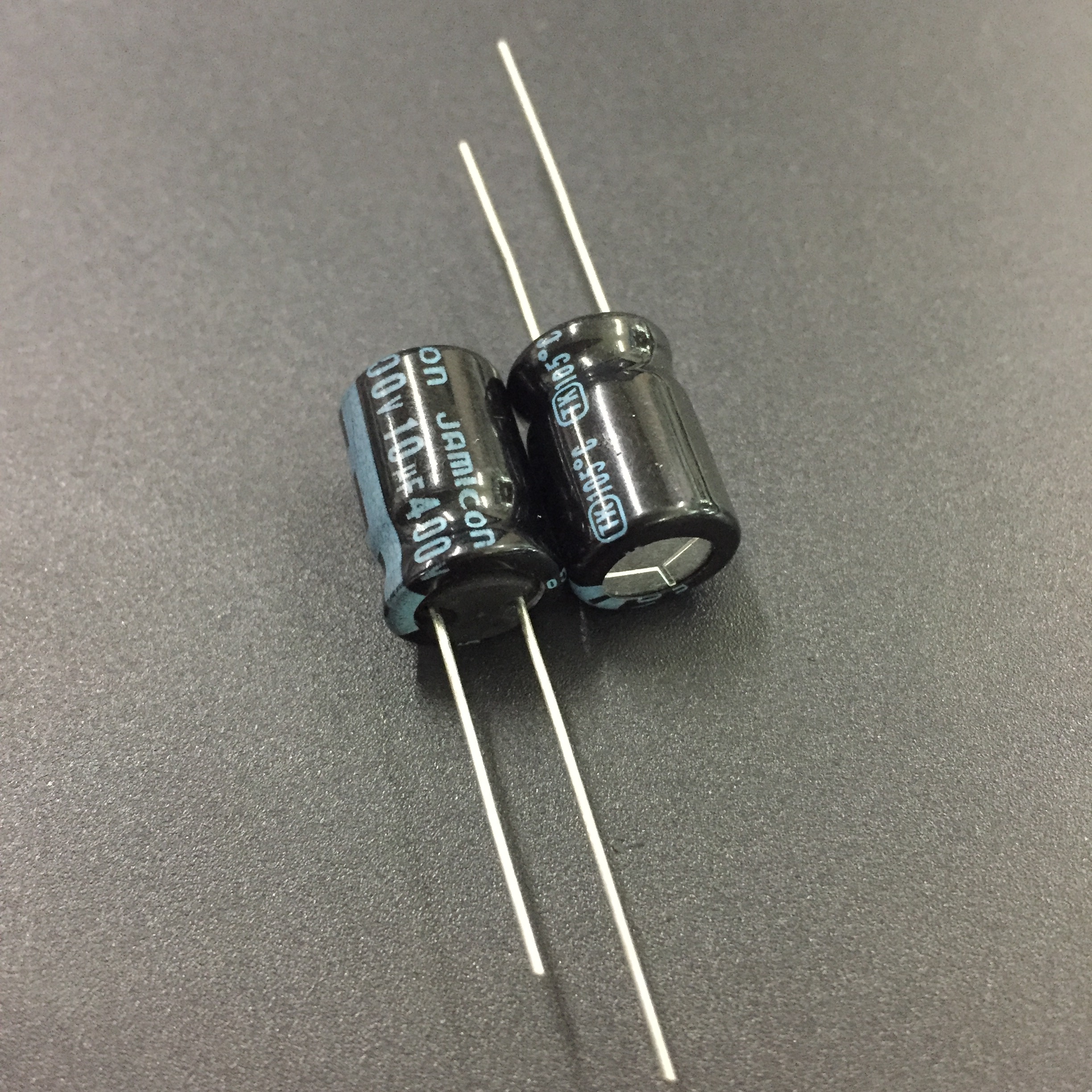 10 pièces/100 pièces 10uF 400V JAMICON TK série 10x15mm profil bas 400V10uF condensateur électrolytique en aluminium